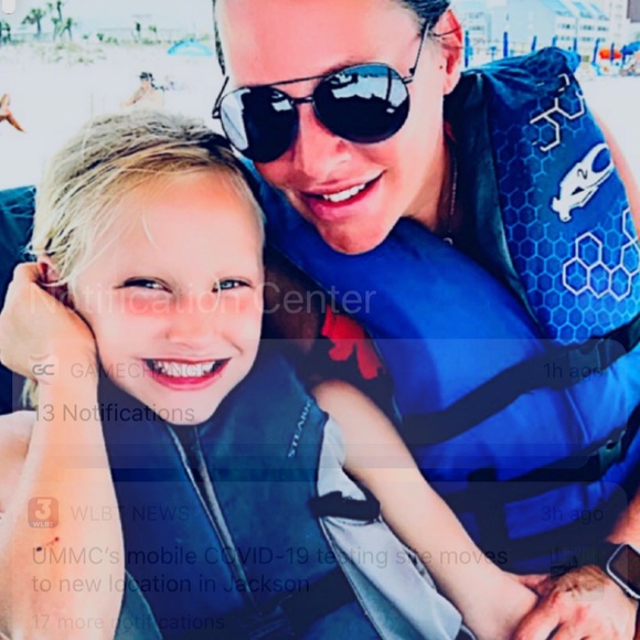 Meet your Posher, Brooke - Picture 1 of 1